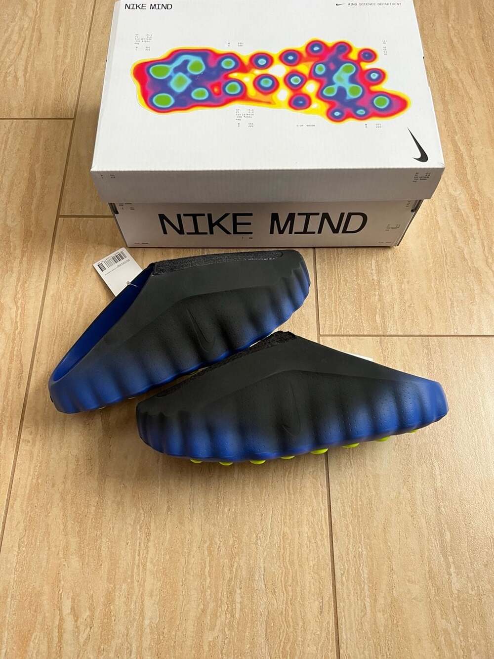 Nike Mind 001 Flyknit Hyper Royal Black Slides Size 9